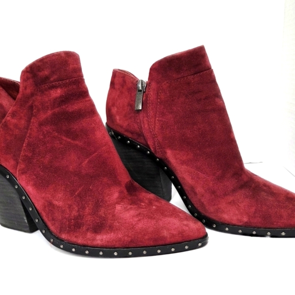 MERCER EDIT Red Ankle Boots with Studded Detailing and Block Heel SIZE 8. - Picture 1 of 8